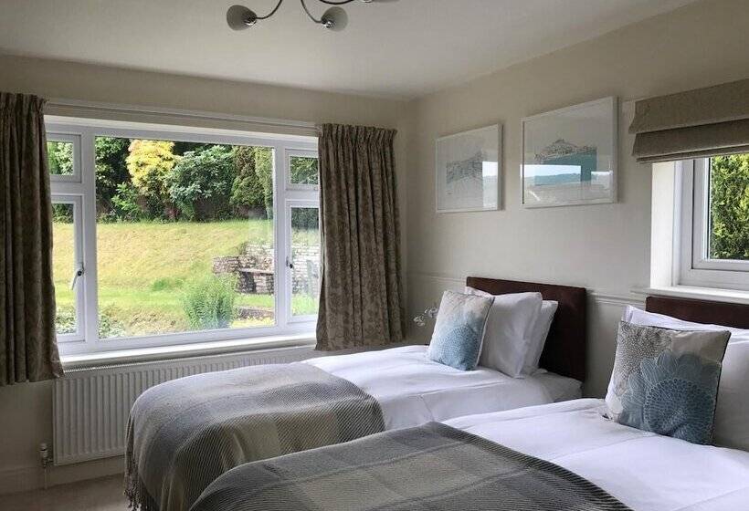 ホテル Coombe Bank Guest House