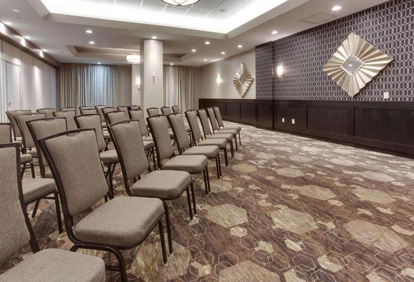 فندق Drury Inn & Suites Huntsville Space & Rocket Center