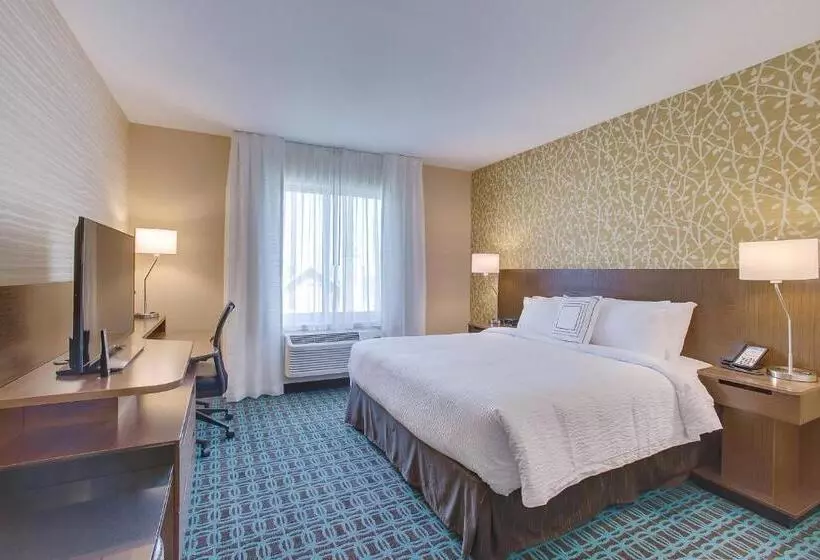 هتل Fairfield Inn & Suites By Marriott Wichita East