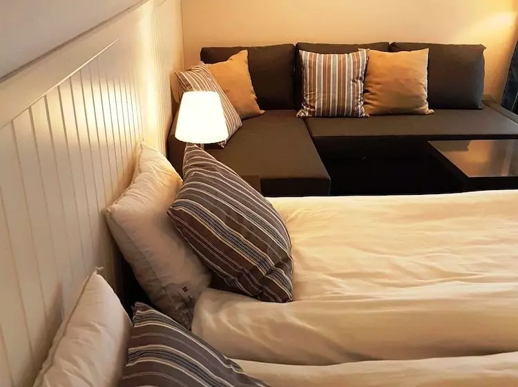 Otel Insense
