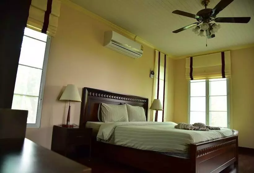 Hotelli Khaoyai Nature Retreat