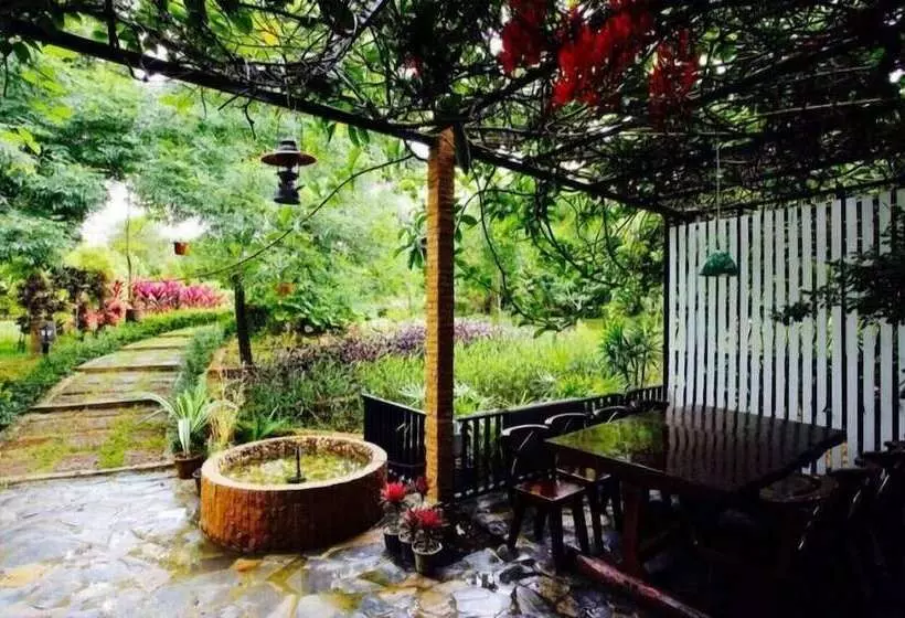 Hotelli Khaoyai Nature Retreat