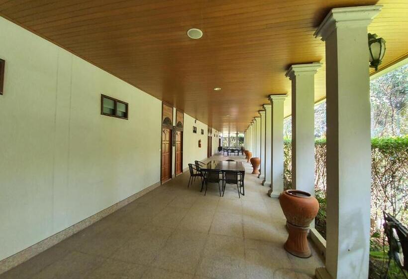 בית מלון כפרי Pearl Resort And