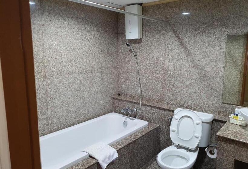 בית מלון כפרי Pearl Resort And