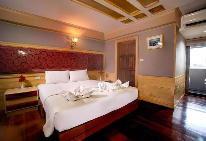 Hotelli Pearl Resort And