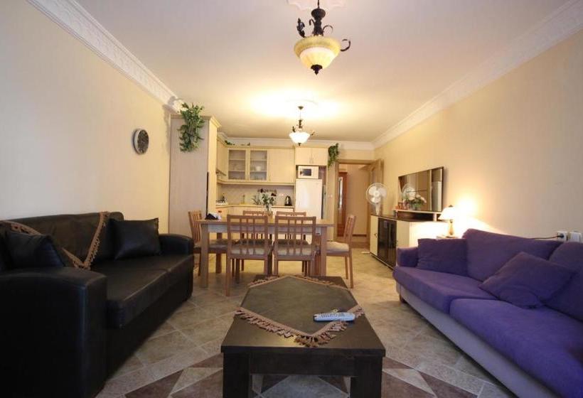 בית מלון כפרי Royal Residences