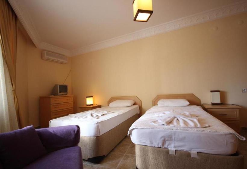 בית מלון כפרי Royal Residences