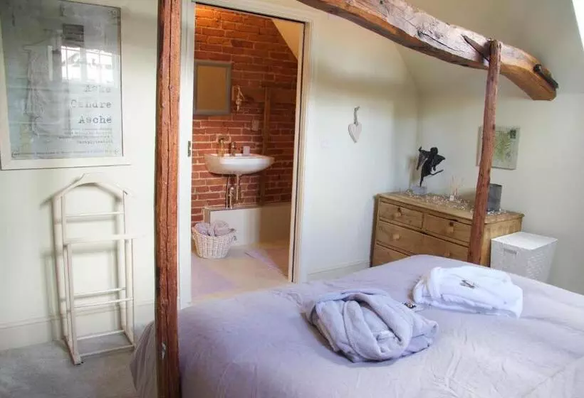 Aamiaismajoitus (B&B) Lut S Place