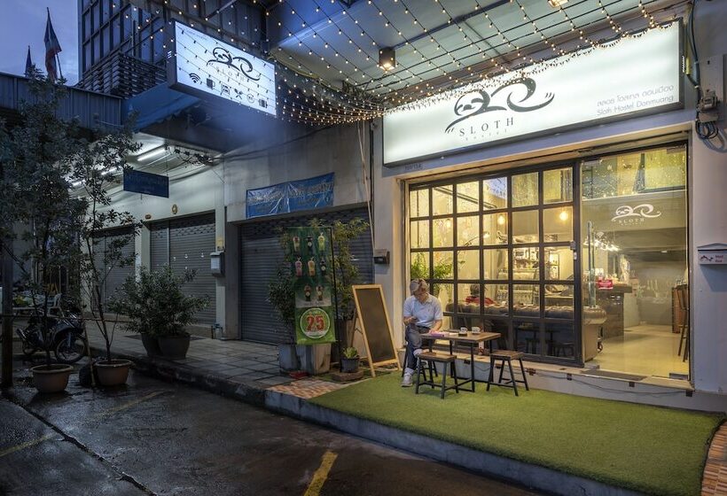 Sloth Hostel Don Mueang