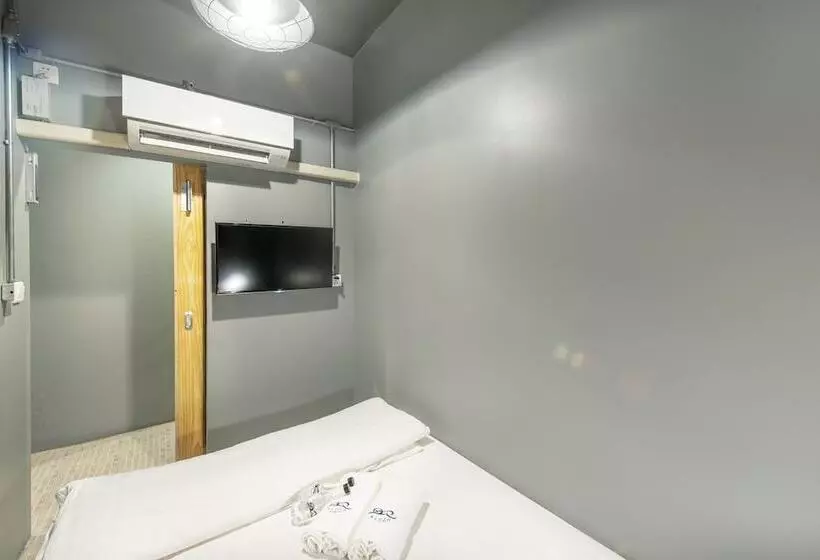 Sloth Hostel Don Mueang