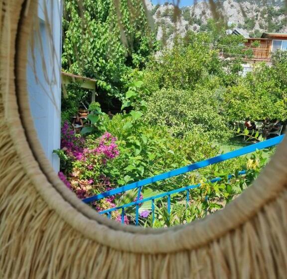 Sunset Boutique Hotel & Apartments