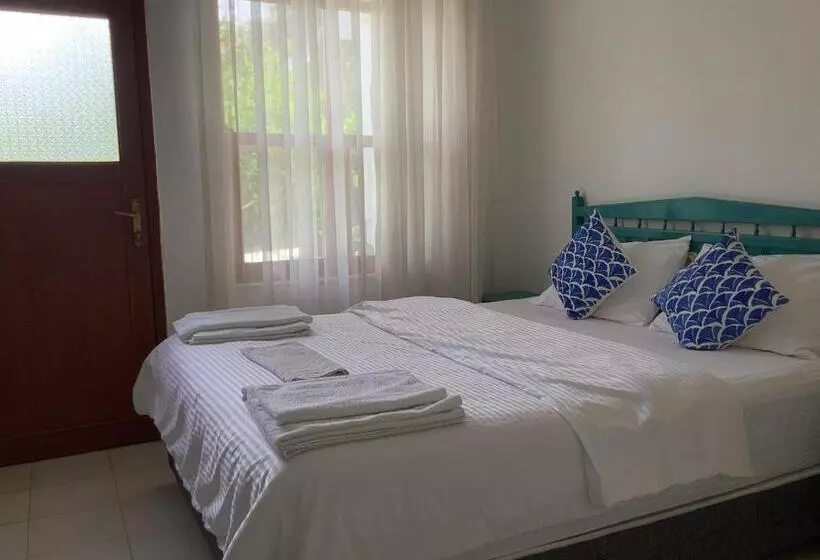 Sunset Boutique Hotel & Apartments