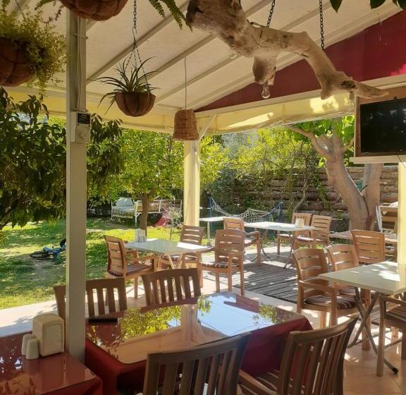 Sunset Boutique Hotel & Apartments