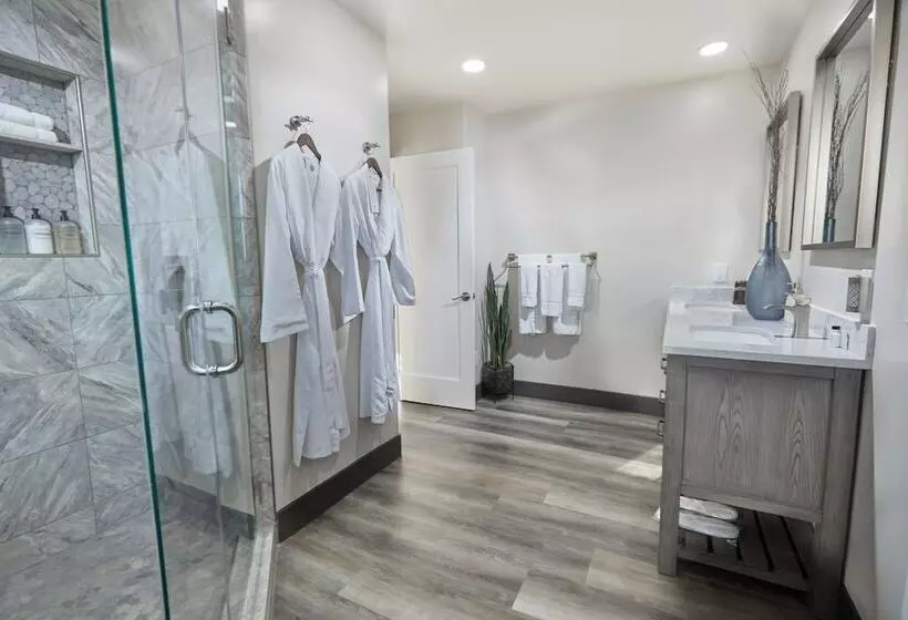 Hostelli Europa Village Wineries And Resort