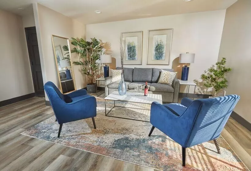 Hostelli Europa Village Wineries And Resort