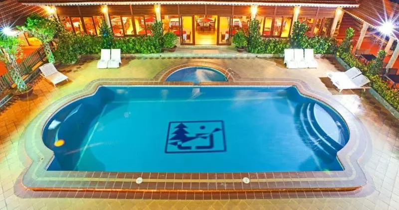 Tran Chau Beach & Resort