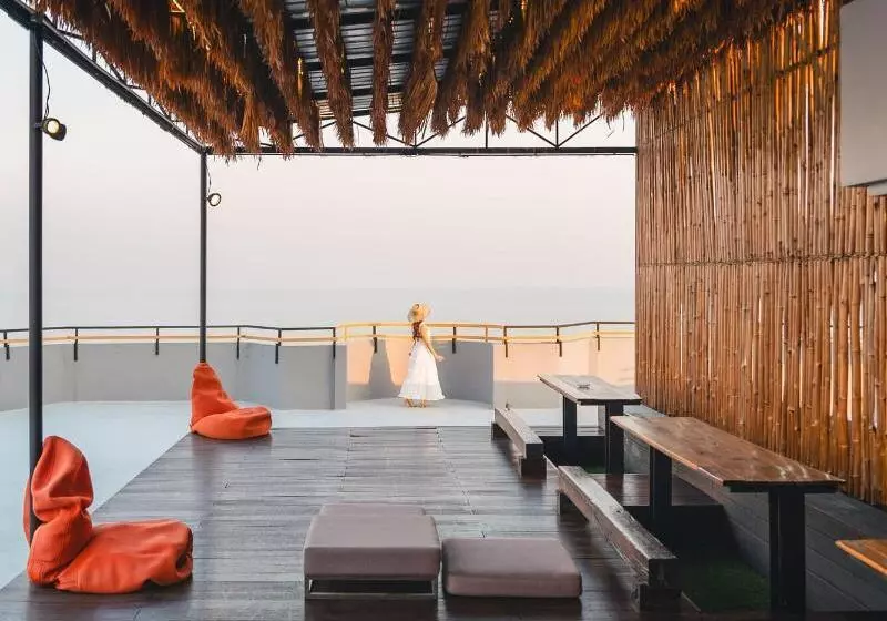 هاستل Thalay Chaam By Tha