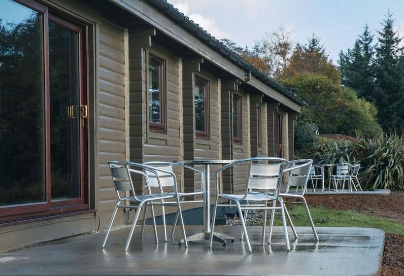 Armadale Castle Cabins