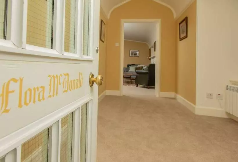 Armadale Castle Cabins