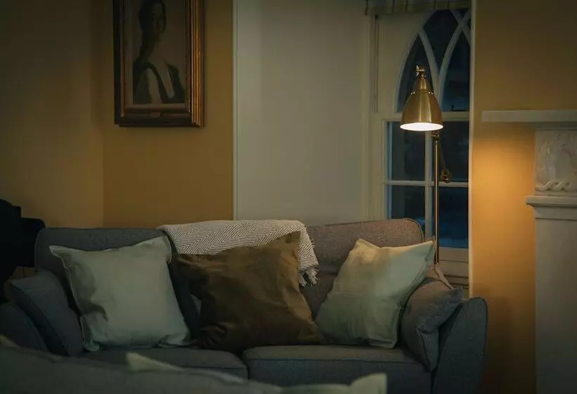 Armadale Castle Cabins