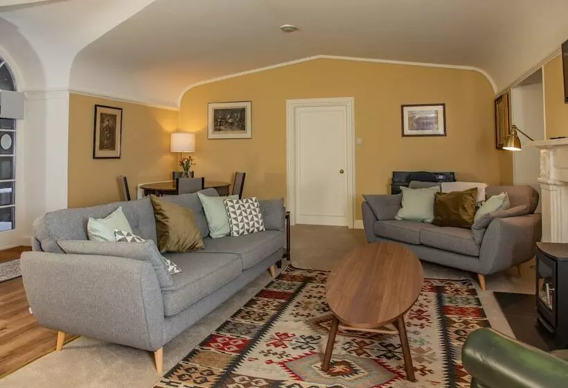 Armadale Castle Cabins