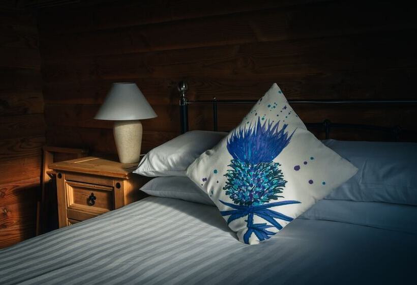 Armadale Castle Cabins