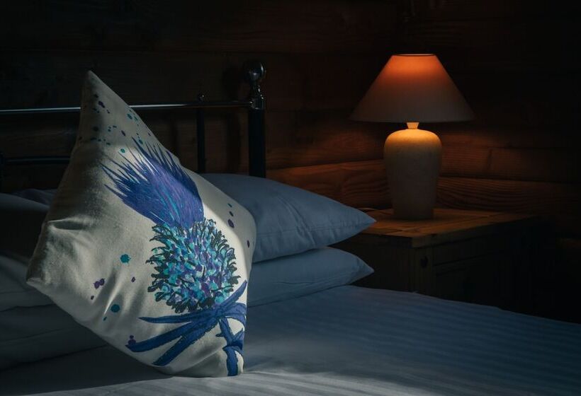 Armadale Castle Cabins