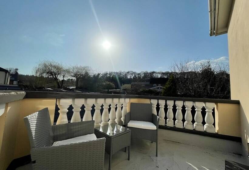 ベッドアンドブレックファースト Deanfield