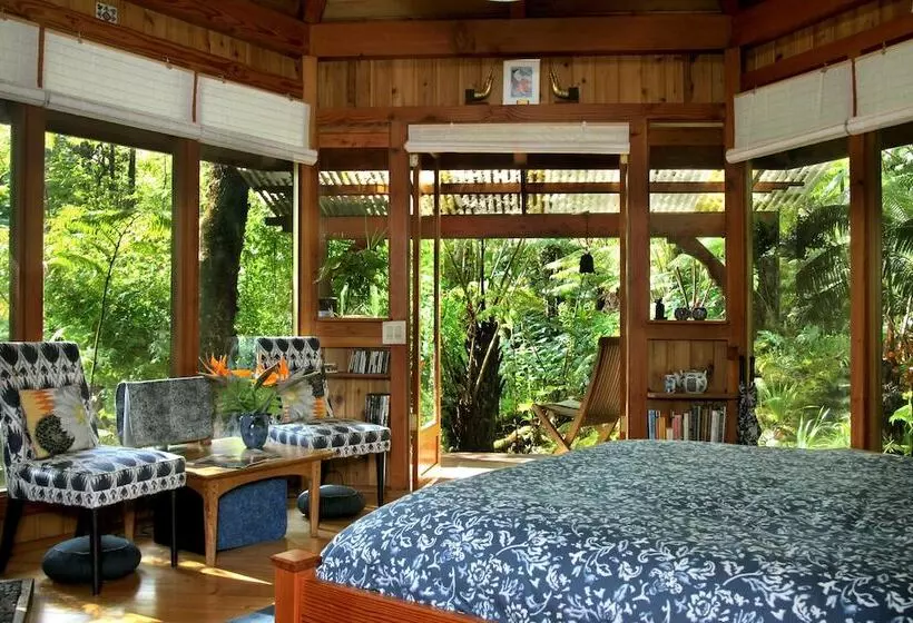 تختخواب و صبحانه Volcano Rainforest Retreat