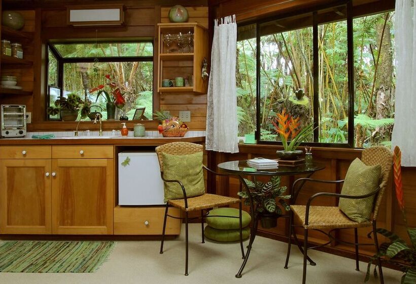 مبيت وإفطار Volcano Rainforest Retreat