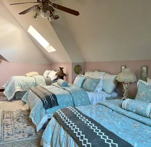 Hogan House At Rose Hill B&b