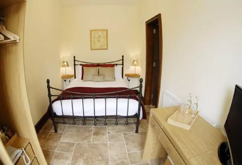 Hostelli England's Gate And Coachhouse