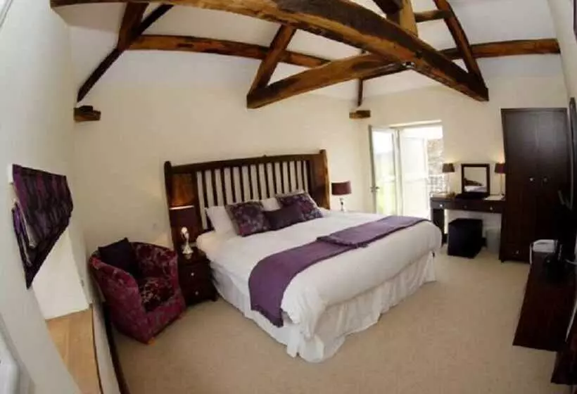 Hostelli England's Gate And Coachhouse