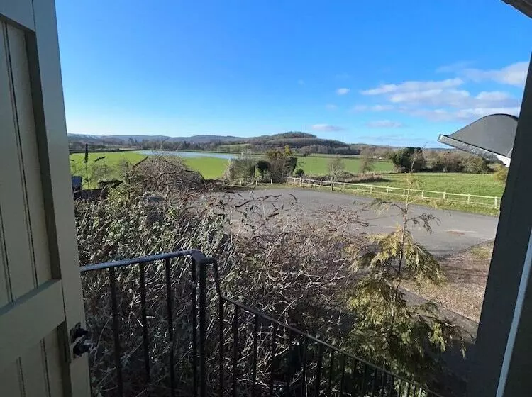 Hostelli England's Gate And Coachhouse