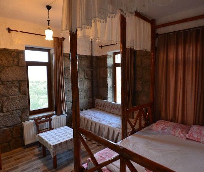 בית מלון כפרי Berceste