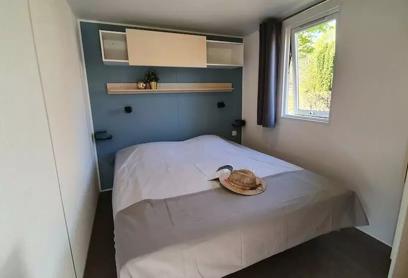 Hotelli Camping Les Vernieres La Bourboule Sancy