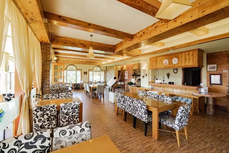 هتل Egmont Resort