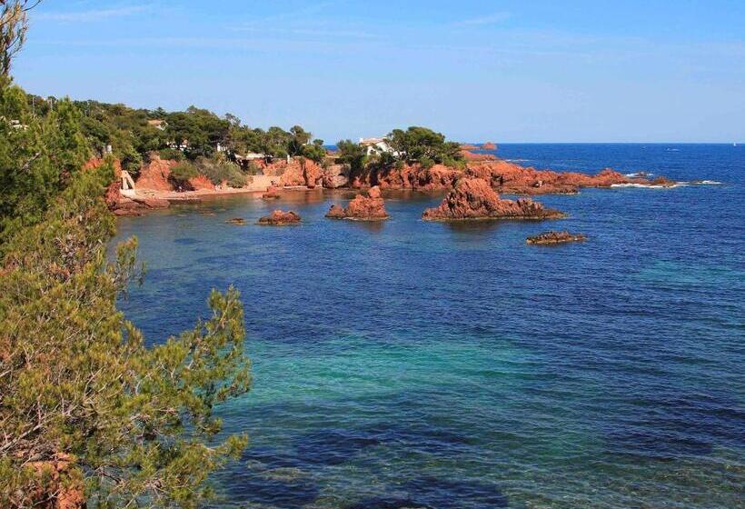 ホテル Ibis Budget Fréjus St Raphaël Centre