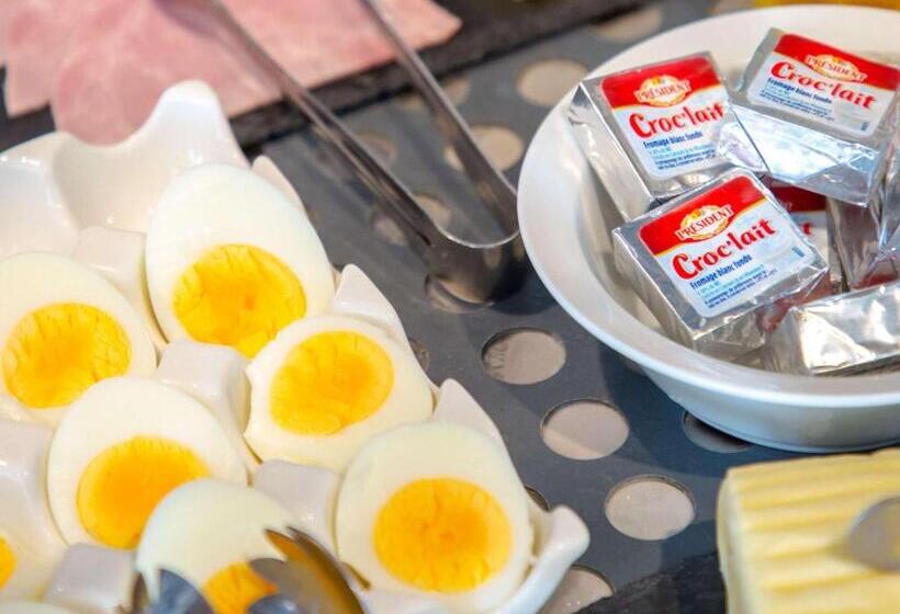 ホテル Ibis Budget Fréjus St Raphaël Centre