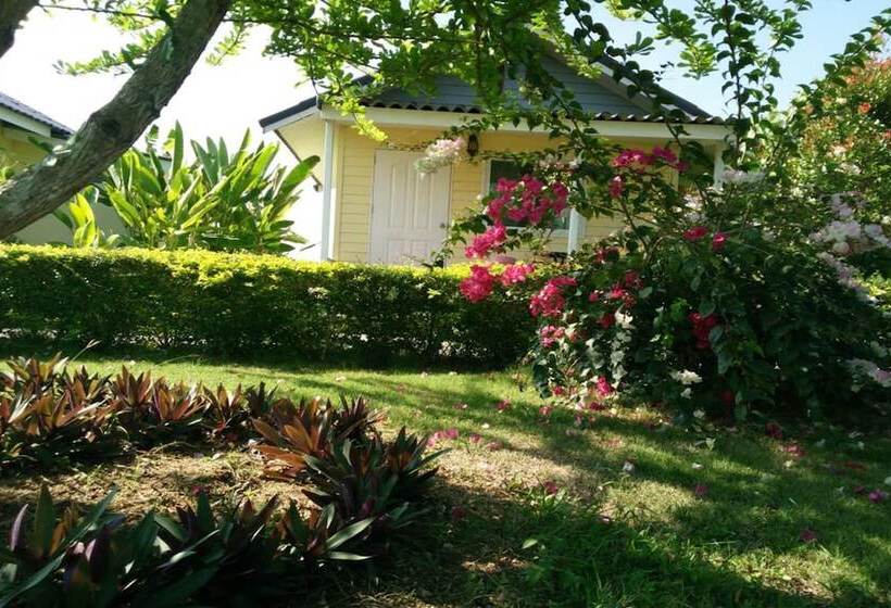 Hotel Les Collines Resort