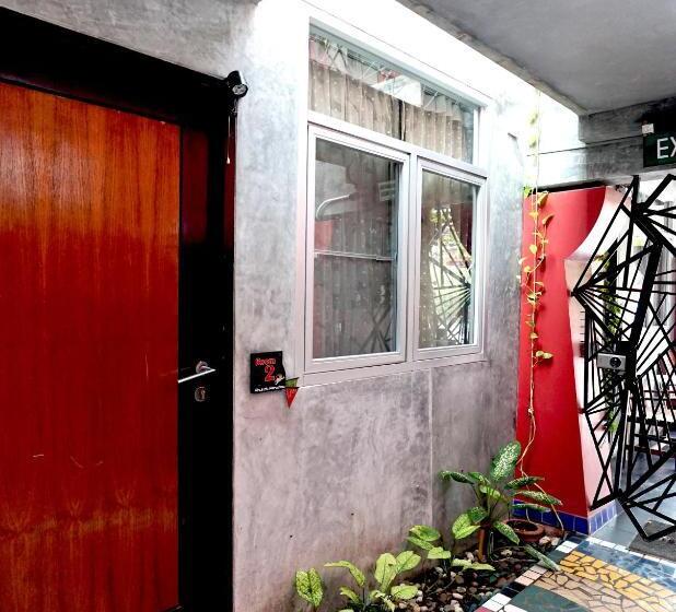 בית מלון כפרי Phuket Paradiso