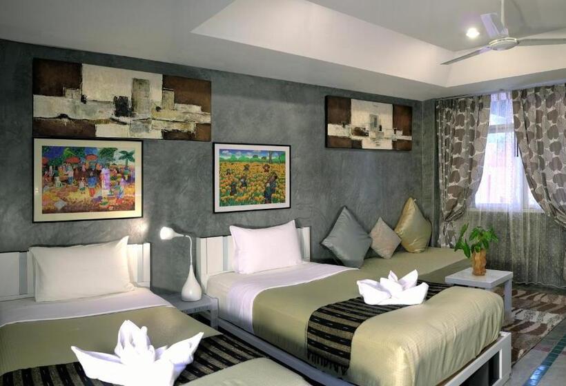 בית מלון כפרי Phuket Paradiso