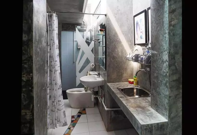 Hotelli Phuket Paradiso