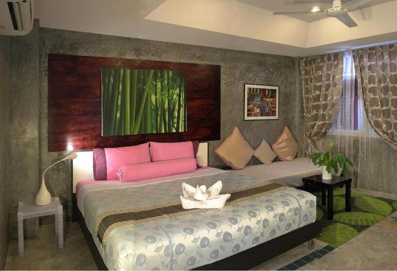 בית מלון כפרי Phuket Paradiso