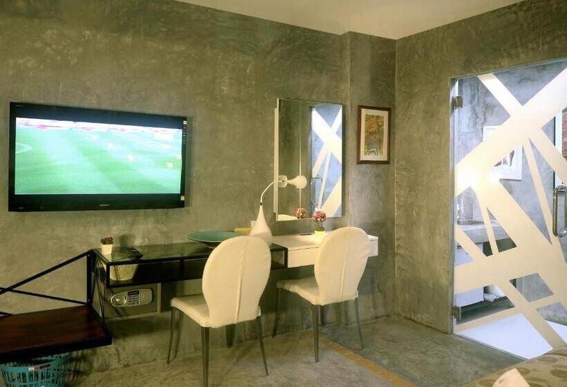 בית מלון כפרי Phuket Paradiso