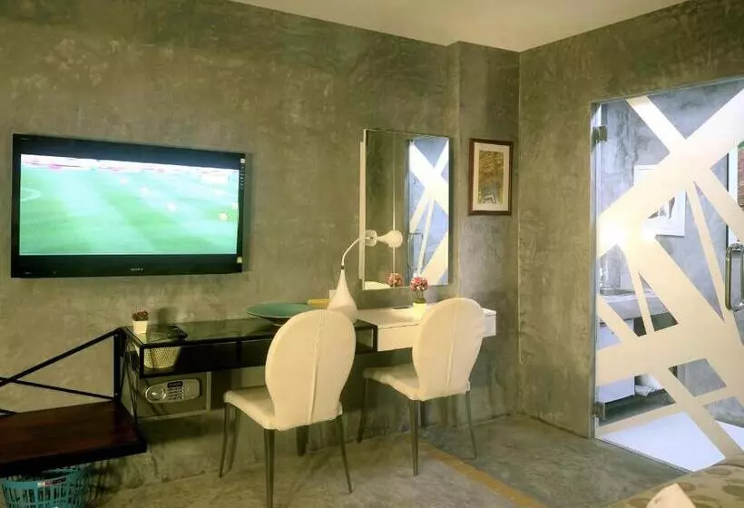 Hotelli Phuket Paradiso