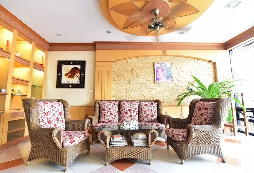 هتل Sansabai House