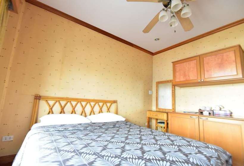 ホテル Sansabai House