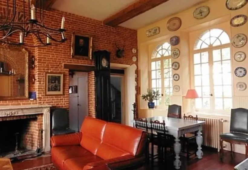 Le Manoir Du Moucel