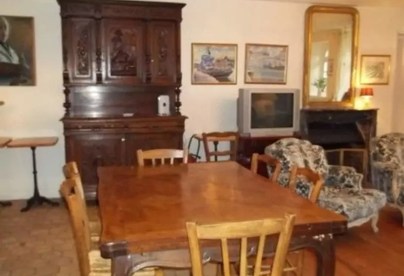 Le Manoir Du Moucel